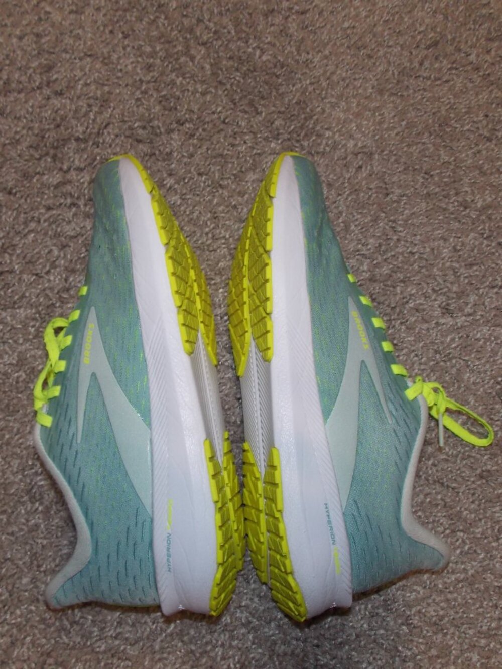 Brooks Women's Hyperion Tempo Running Shoe Size 10 - Picture 5 of 9